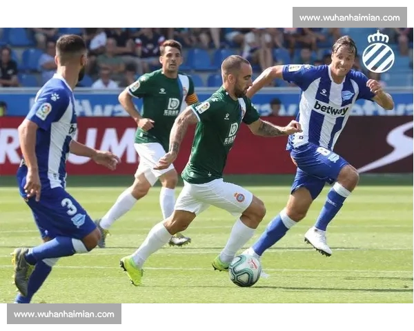 透视西甲联赛数据背后的战术演变与球队竞争格局近十年趋势分析 - 副本 - 副本 - 副本