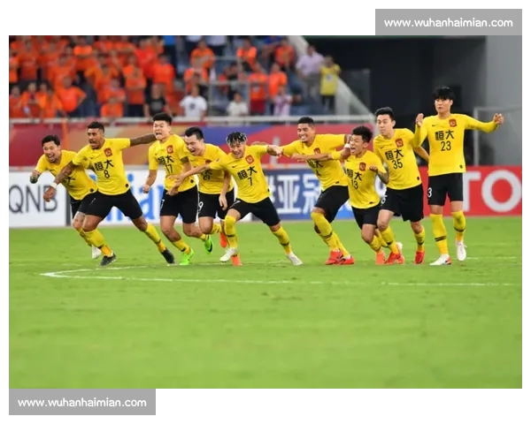 高清流畅足球赛事直播APP下载畅享实时精彩对决全程不漏每一球 - 副本 (9) - 副本 - 副本 - 副本 - 副本 - 副本