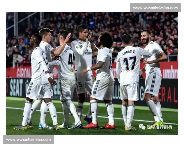 《探索欧冠手机版新玩法挑战极限足球体验》 《探索欧冠手机版新玩法挑战极限足球体验》